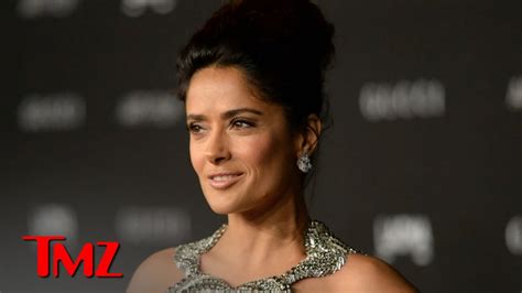 salma hayek flashes|Salma Hayek flashes naked body accidentally during cheeky dance